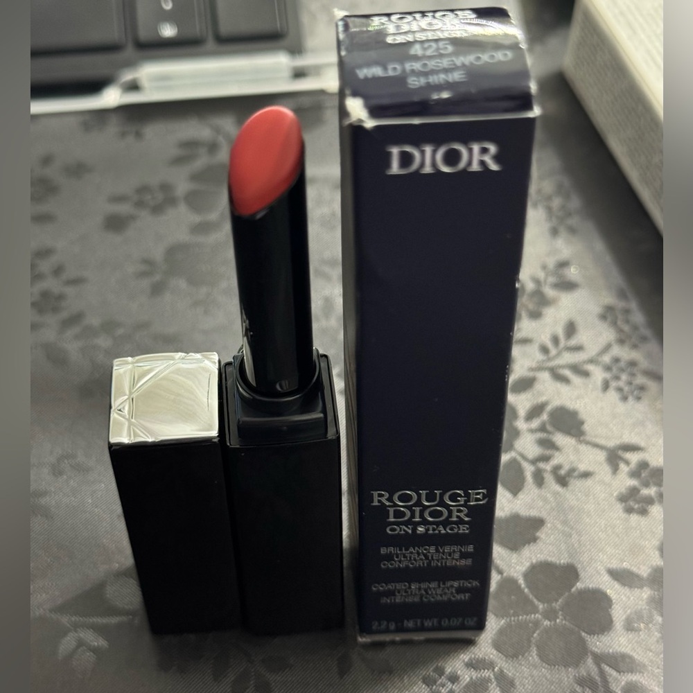 Dior Rouge Dior On Stage Lipstick in Shade 425 Wild Rosewood Shine